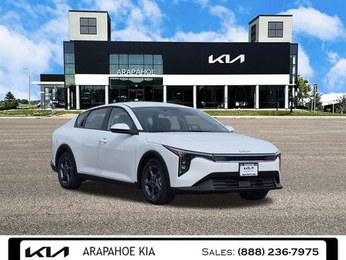 New 2026 Kia K4 FWD image 2