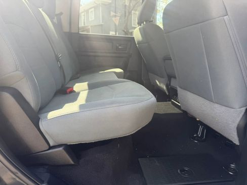 Used 2018 RAM 2500 Tradesman w/ Chrome Appearance Group image 11