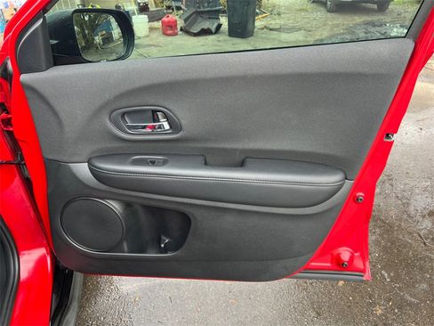 Used 2022 Honda HR-V Sport image 17