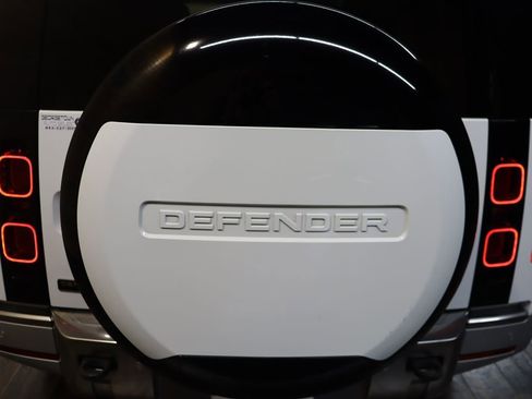 Used 2023 Land Rover Defender 130 First Edition AWD/4WD image 31