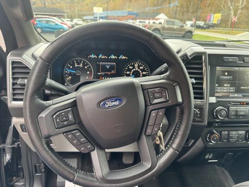 Used 2016 Ford F150 XLT w/ Equipment Group 302A Luxury image 13