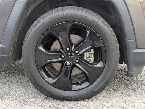 Used 2021 Jeep Compass Latitude w/ Sun and Sound Group image 11