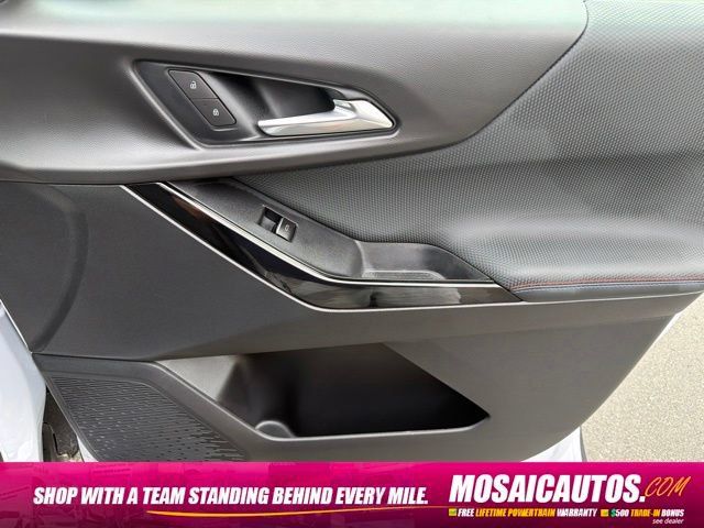 Used 2026 Chevrolet Equinox RS AWD/4WD image 9