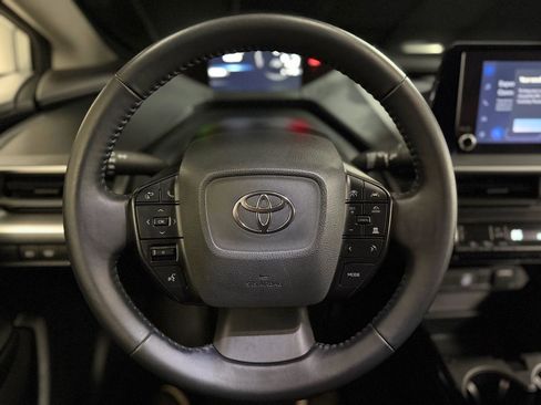 Used 2023 Toyota Prius LE AWD/4WD image 17