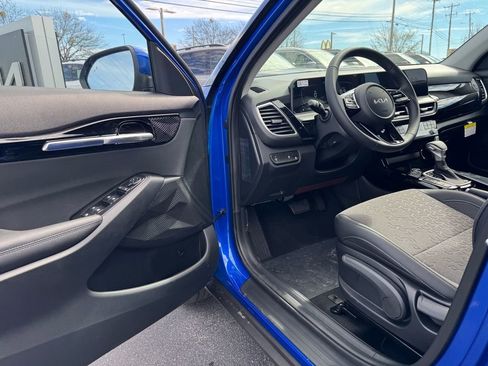 New 2026 Kia Seltos S image 10