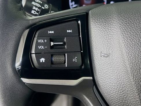 Used 2025 Honda Odyssey EX-L image 17