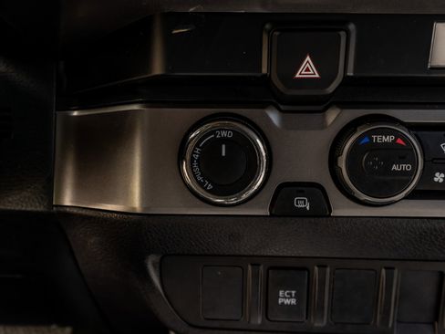 Used 2021 Toyota Tacoma SR5 image 21