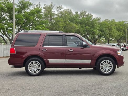 Used 2012 Lincoln Navigator 2WD image 4