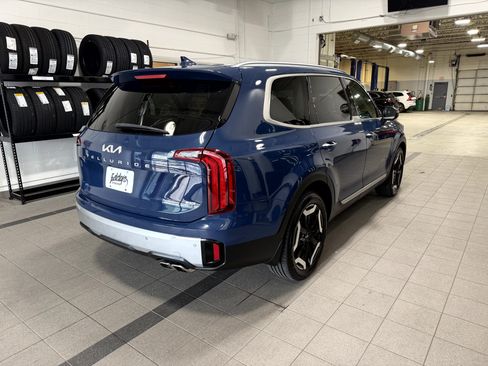 Used 2023 Kia Telluride S w/ S Sunroof Package AWD/4WD image 9