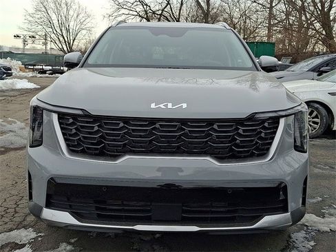 New 2026 Kia Sorento S image 2