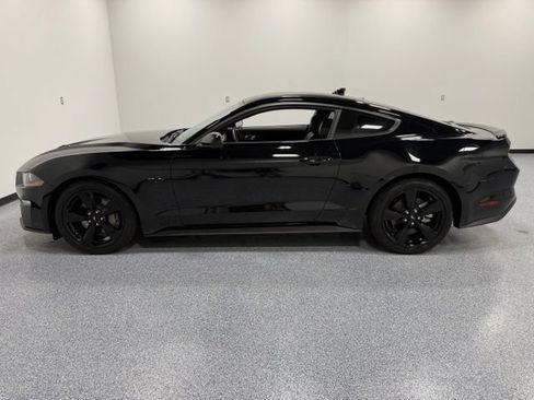 Used 2022 Ford Mustang GT Premium w/ Black Accent Package RWD image 8