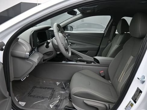 Certified 2026 Hyundai Elantra Sport FWD image 12
