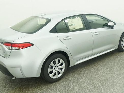 New 2026 Toyota Corolla LE FWD image 18