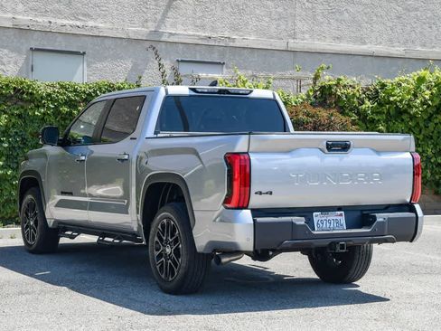 Used 2024 Toyota Tundra Limited AWD/4WD image 9