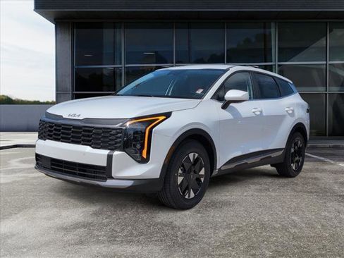 New 2026 Kia Sportage LX image 4
