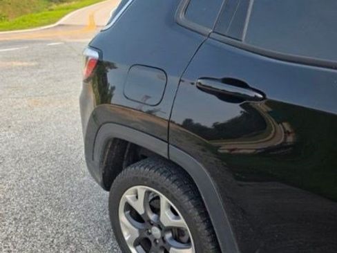 Used 2019 Jeep Compass Limited AWD/4WD image 24