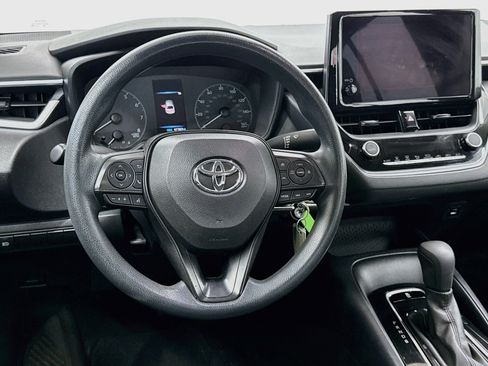 Used 2023 Toyota Corolla LE FWD image 17