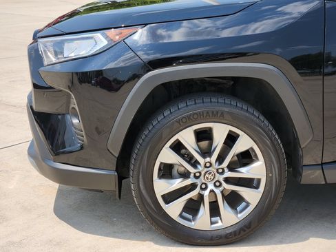 Certified 2021 Toyota RAV4 Limited w/ Limited Grade Weather Package AWD/4WD image 8