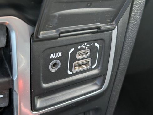 Used 2018 Jeep Wrangler Unlimited Sport S image 24