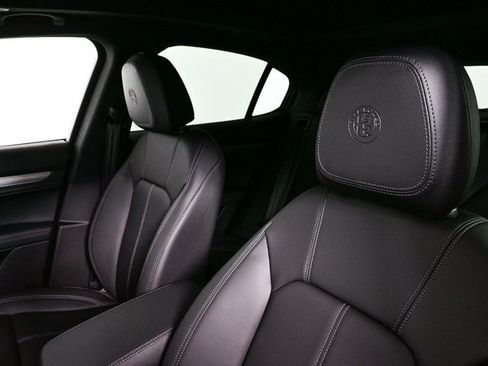New 2025 Alfa Romeo Stelvio Sprint w/ Convenience Package image 2