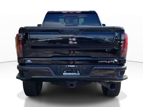 Used 2024 GMC Sierra 2500 AT4X AWD/4WD image 5