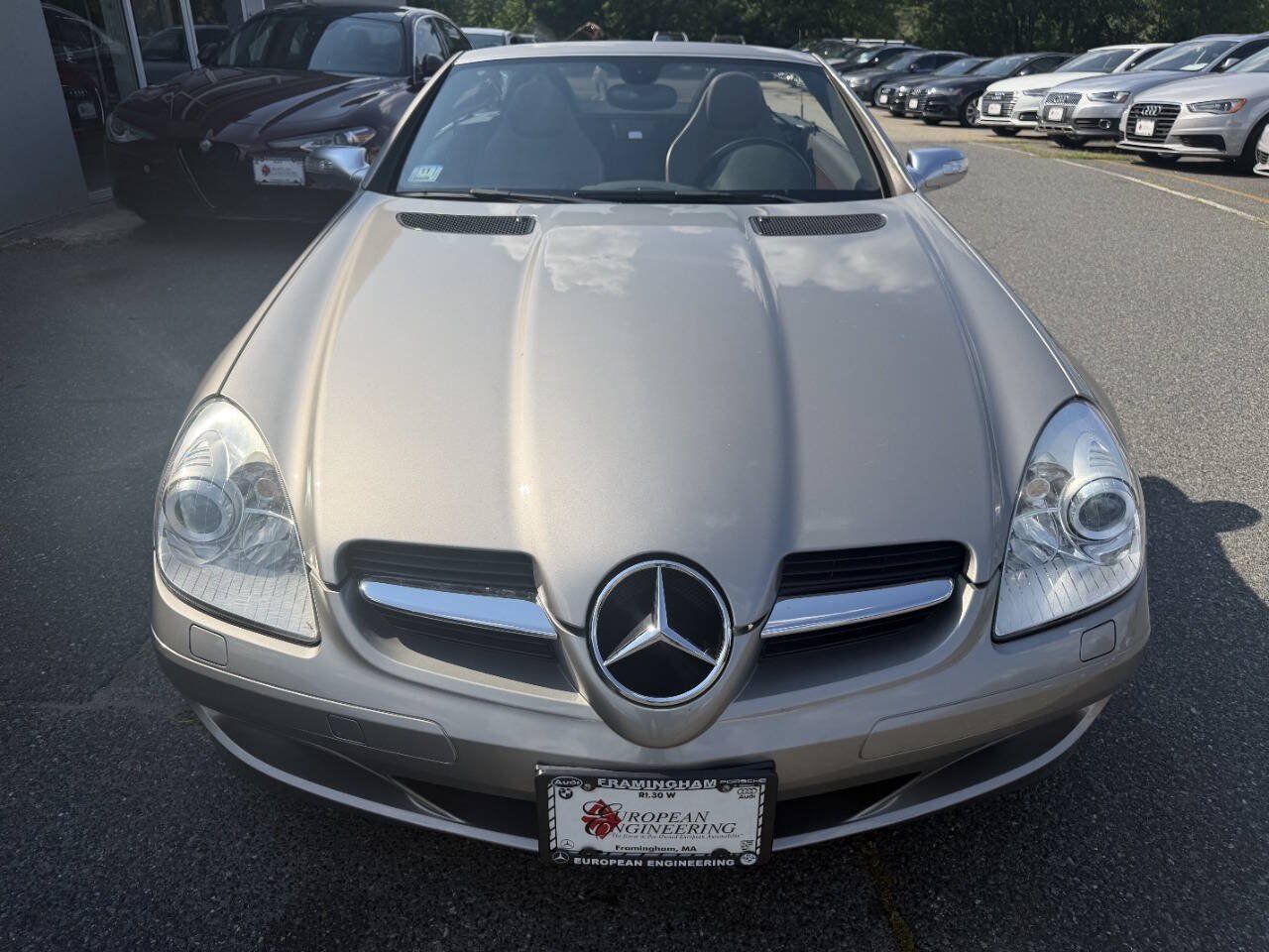 Used 2005 Mercedes-Benz SLK 350 image 2