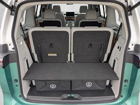 Used 2025 Volkswagen ID. Buzz 1st Edition image 6