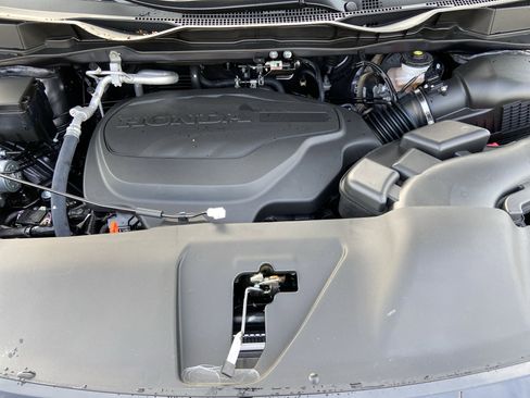 New 2026 Honda Odyssey Touring image 14