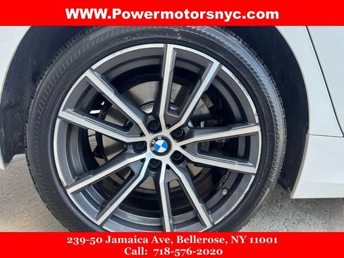 Used 2021 BMW 330i xDrive Sedan w/ Convenience Package AWD/4WD image 16