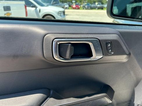 New 2025 Ford Bronco Badlands image 11