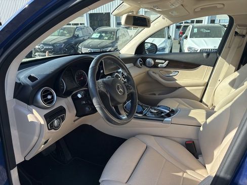 Used 2017 Mercedes-Benz GLC 300 4MATIC Coupe image 8