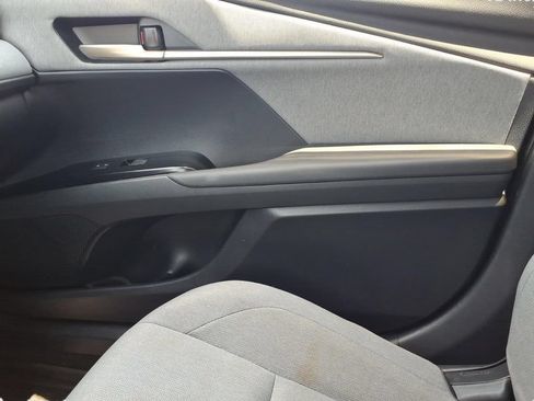 Used 2025 Toyota Camry LE FWD image 25