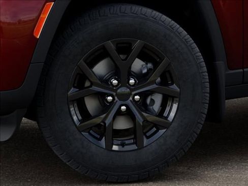 New 2026 Jeep Grand Cherokee Altitude AWD/4WD image 8