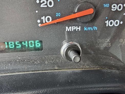 Used 2004 Jeep Wrangler SE image 7