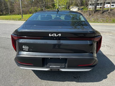 Used 2025 Kia K4 FWD image 12