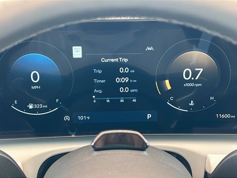 Certified 2025 Hyundai Tucson Limited FWD image 23
