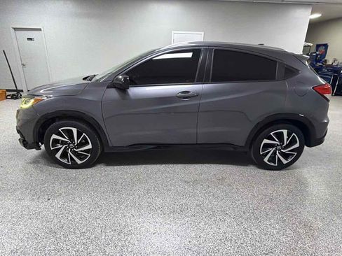 Used 2019 Honda HR-V Sport image 6