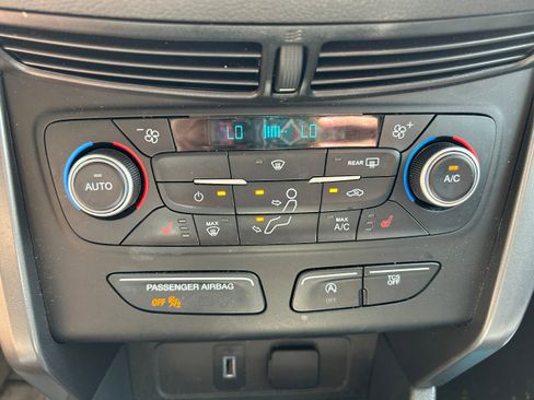 Used 2019 Ford Escape SEL AWD/4WD image 8
