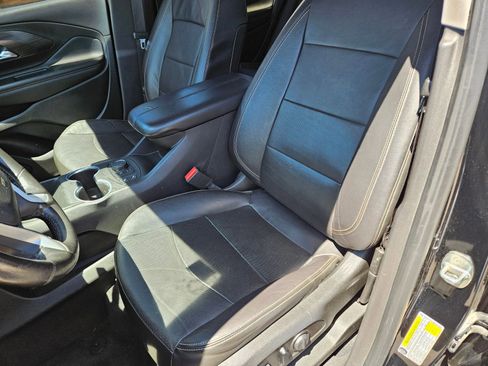 Used 2021 GMC Terrain SLT w/ Infotainment Package II FWD image 23