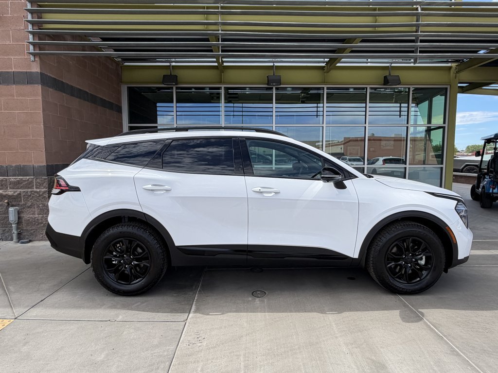 Used 2025 Kia Sportage X-Pro Prestige AWD/4WD image 9