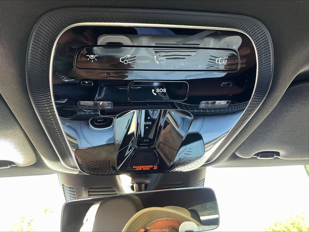 Used 2024 Mercedes-Benz GLC 300 4MATIC image 17