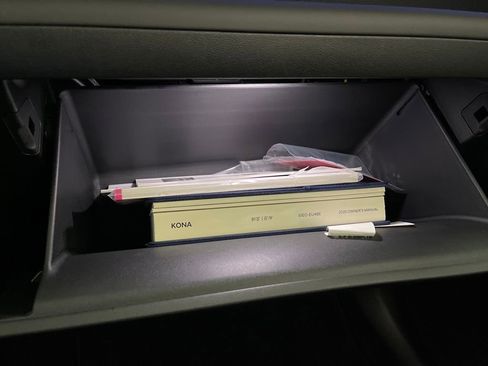 Certified 2025 Hyundai Kona Limited image 27