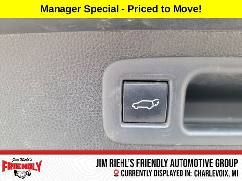 Used 2020 Toyota Highlander XLE AWD/4WD image 36