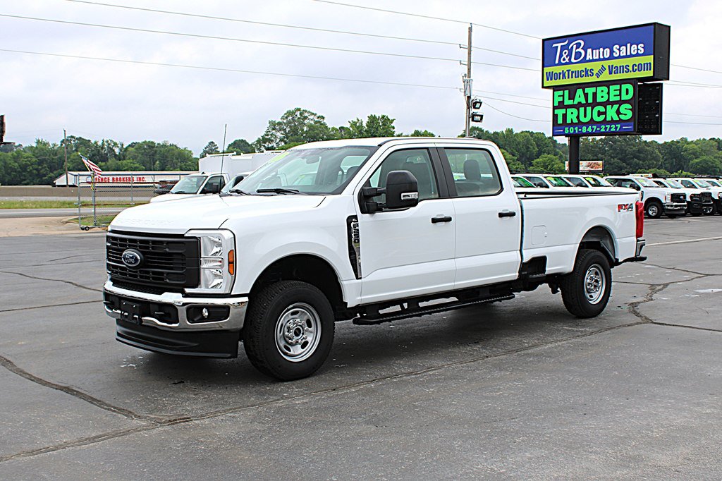 Used 2024 Ford F250 XL w/ XL Chrome Package AWD/4WD image 2