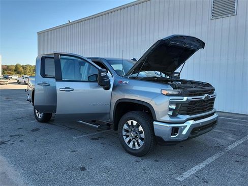 New 2025 Chevrolet Silverado 2500 LT w/ Safety Package image 8