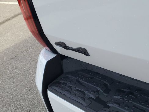 New 2026 Toyota Tundra SR5 AWD/4WD image 7