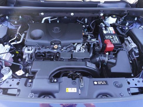Used 2021 Toyota RAV4 XLE FWD image 23