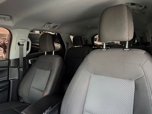 Certified 2022 Ford Explorer XLT RWD image 17