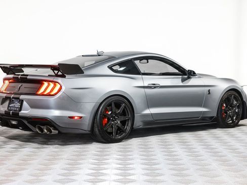 Used 2020 Ford Mustang Shelby GT500 w/ Carbon Fiber Track Pack RWD image 6