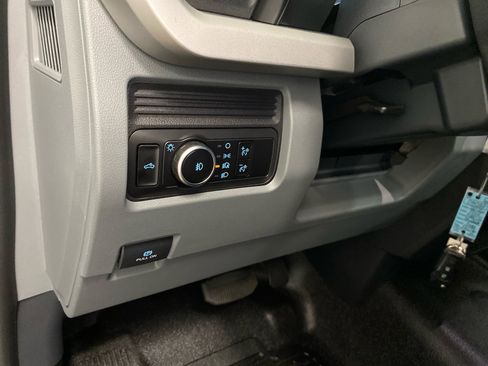 New 2026 Ford F250 XL w/ XL Chrome Package image 11